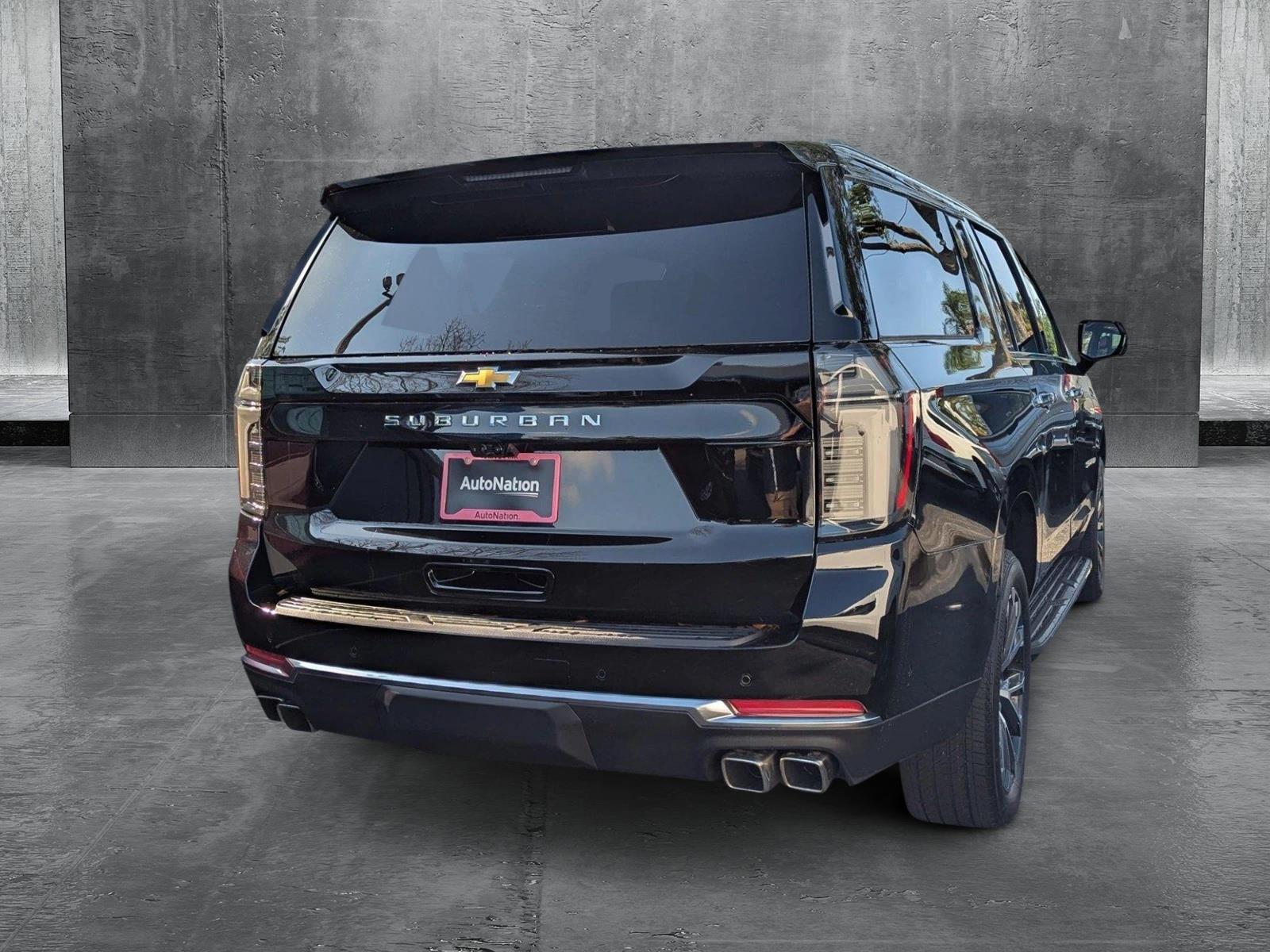 2025 Chevrolet Suburban Vehicle Photo in PEMBROKE PINES, FL 33024-6534
