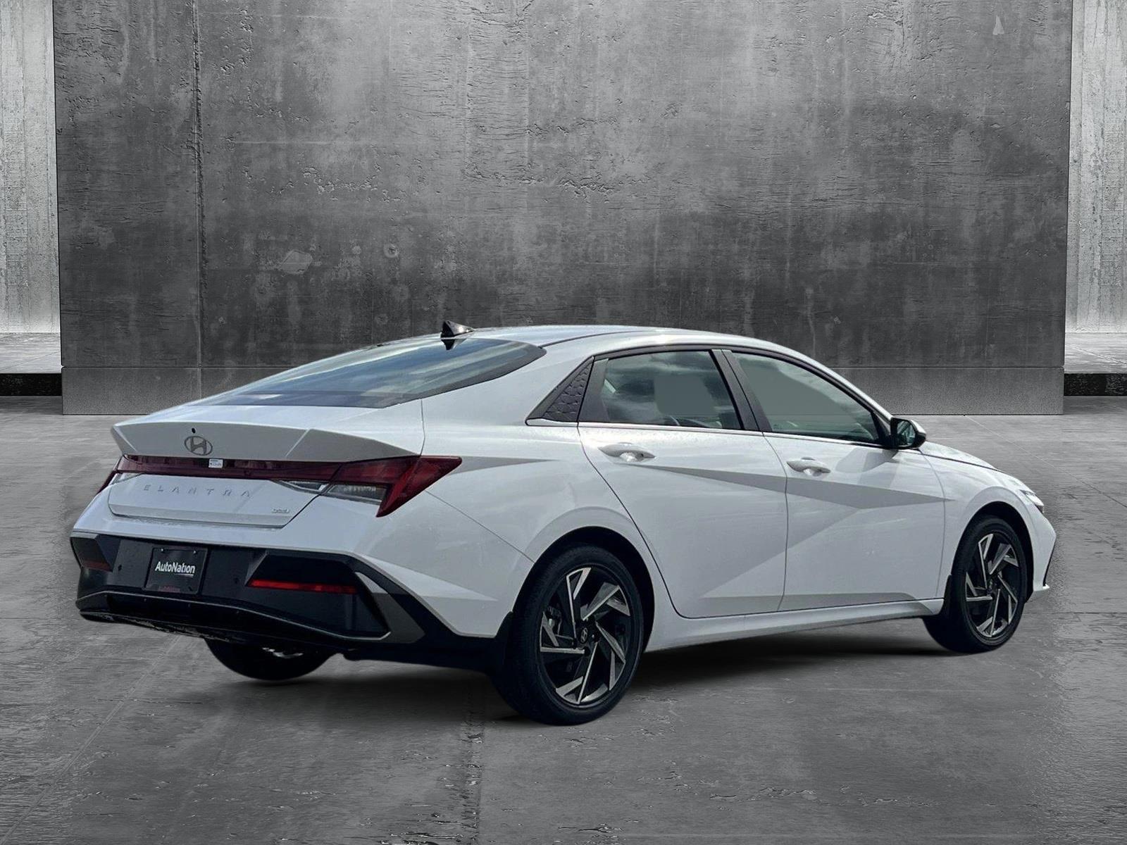 2024 Hyundai ELANTRA Hybrid Vehicle Photo in Santa Clarita, CA 91355