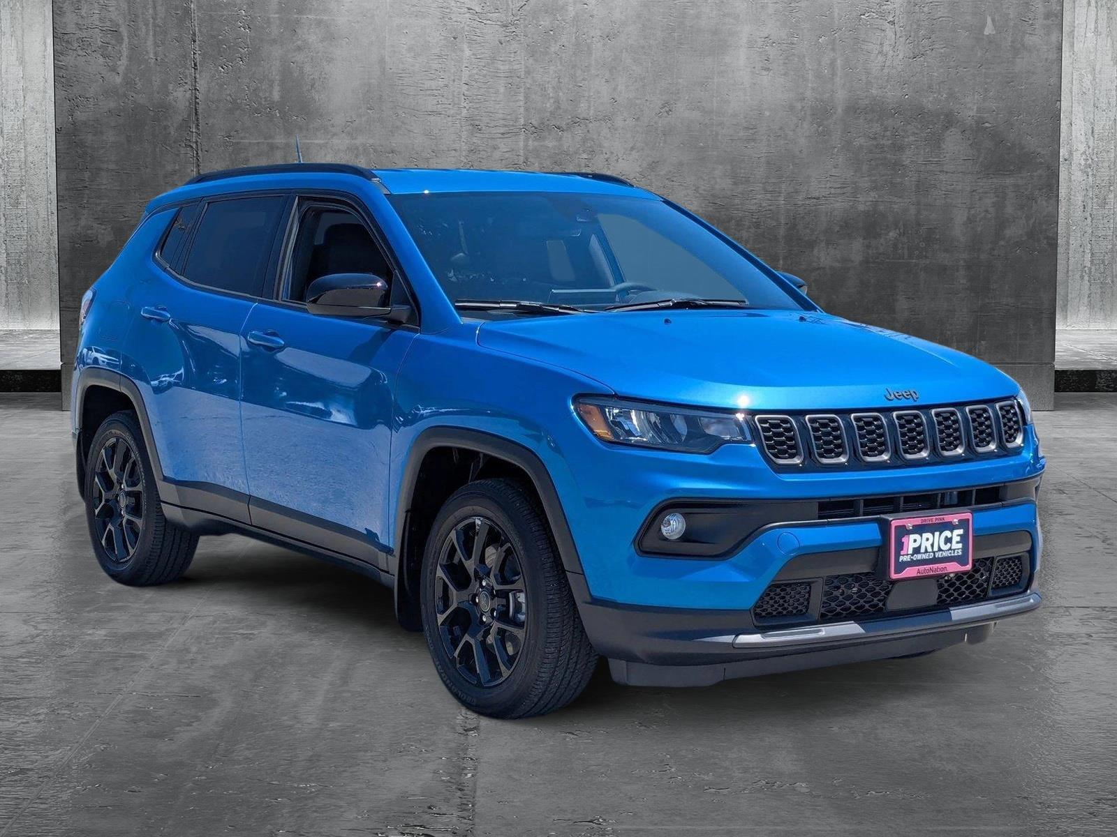 2025 Jeep Compass Vehicle Photo in Valencia, CA 91355