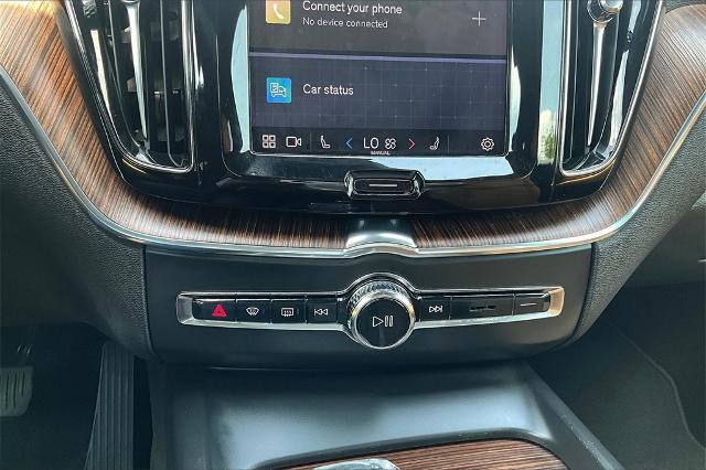 2022 Volvo XC60 Vehicle Photo in Houston, TX 77007