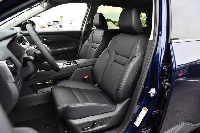 2025 Nissan Rogue Vehicle Photo in Ballwin, MO 63011