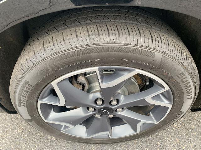 2020 Chevrolet Blazer Vehicle Photo in MOON TOWNSHIP, PA 15108-2571