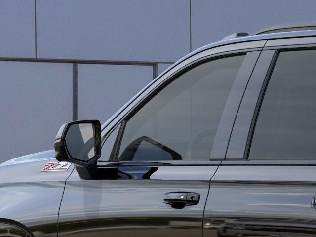 2025 Chevrolet Suburban Vehicle Photo in KANSAS CITY, MO 64114-4502