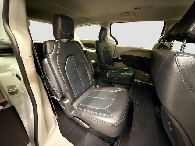 2022 Chrysler Pacifica Vehicle Photo in EVERETT, WA 98203-5662
