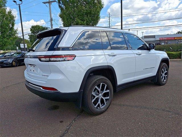2024 Jeep Grand Cherokee Vehicle Photo in Willow Grove, PA 19090