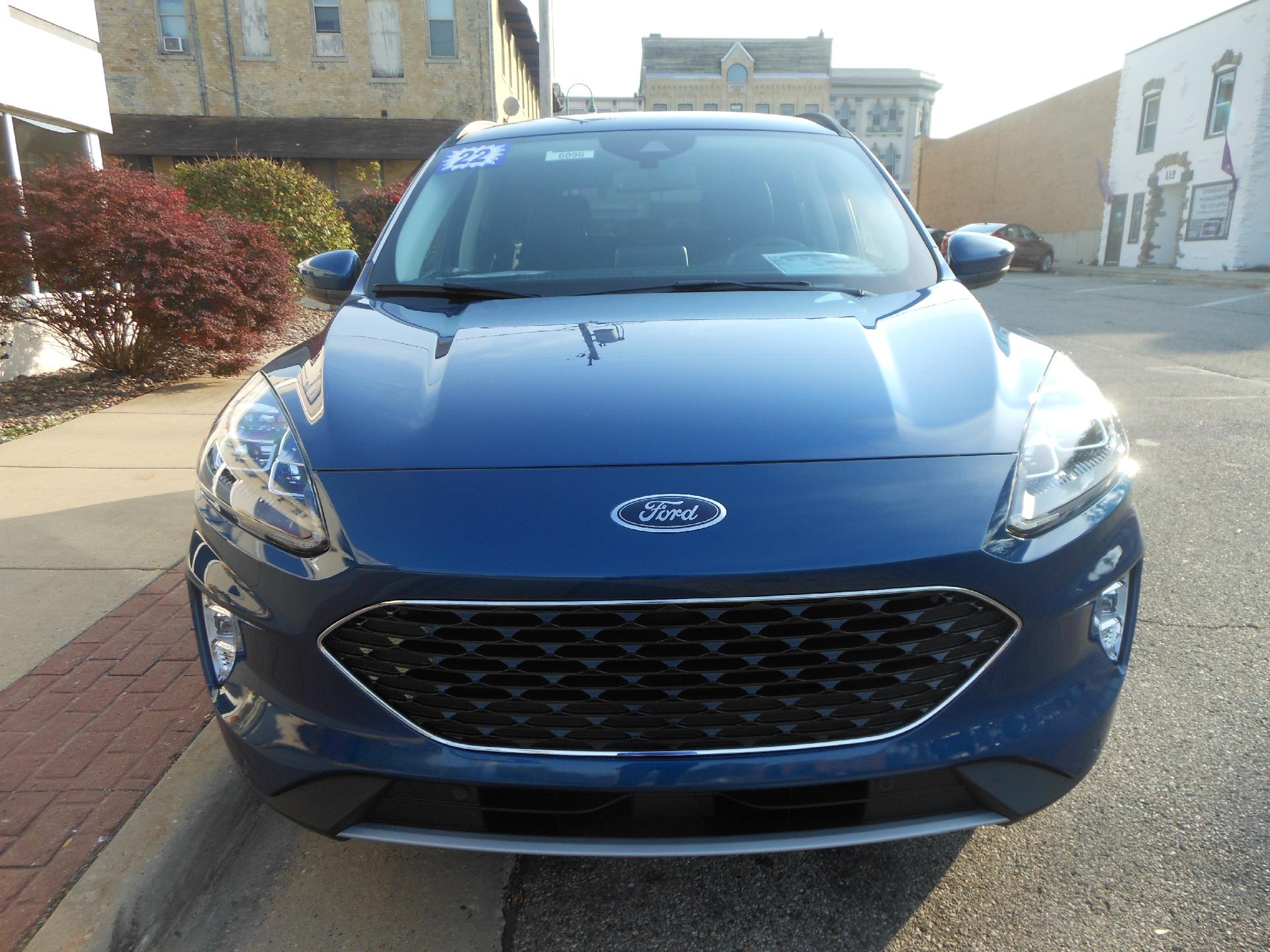 Used 2022 Ford Escape Titanium with VIN 1FMCU9J96NUB48135 for sale in Whitewater, WI