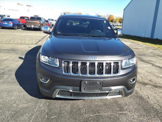 Used 2015 Jeep Grand Cherokee Limited with VIN 1C4RJFBG0FC838778 for sale in Freeport, IL