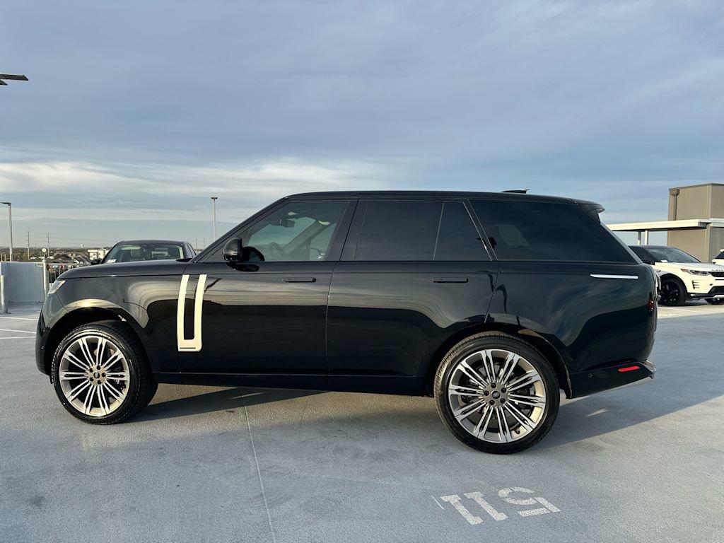 2024 Range Rover Vehicle Photo in AUSTIN, TX 78717