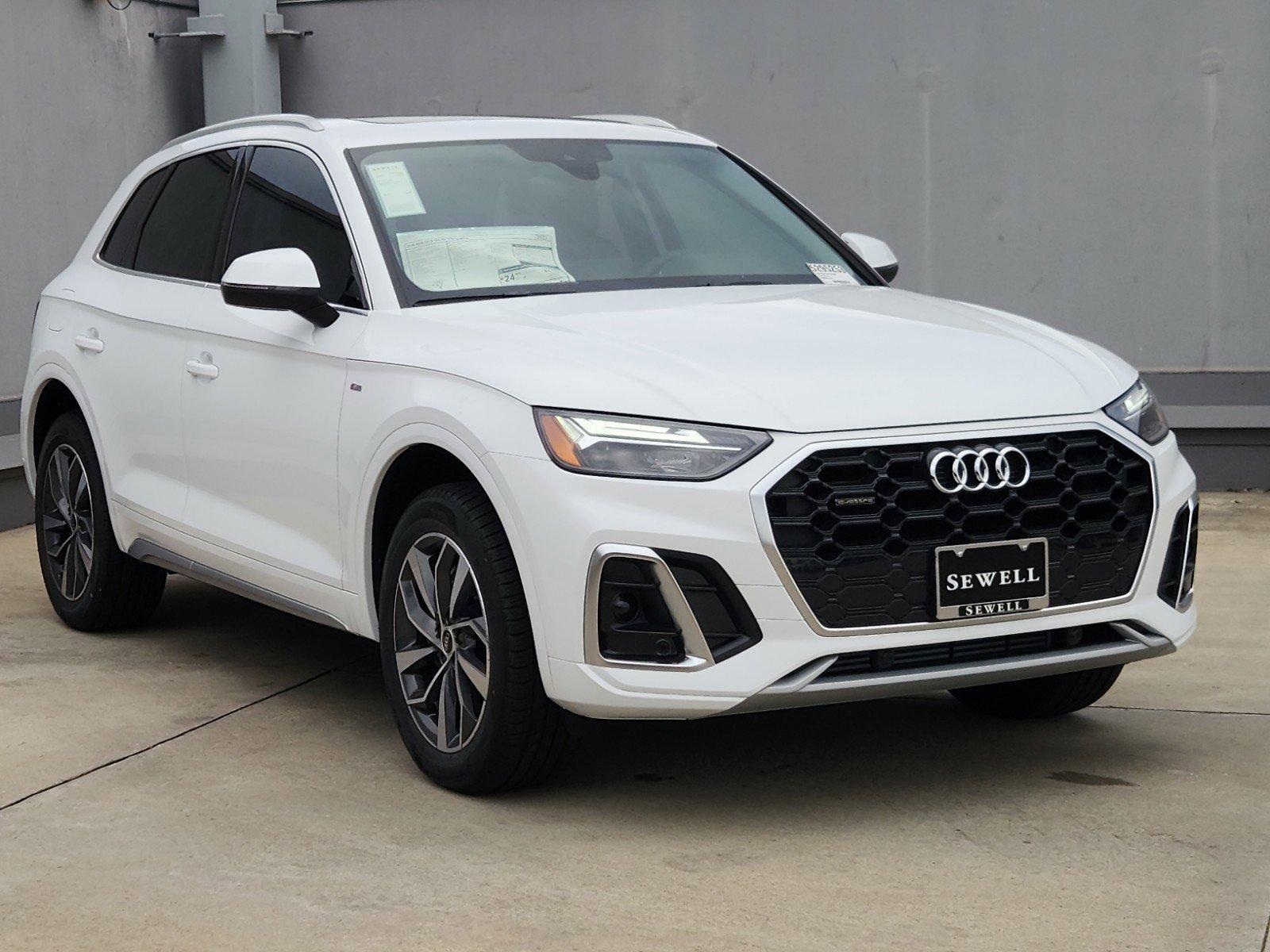 2024 Audi Q5 Vehicle Photo in SUGAR LAND, TX 77478