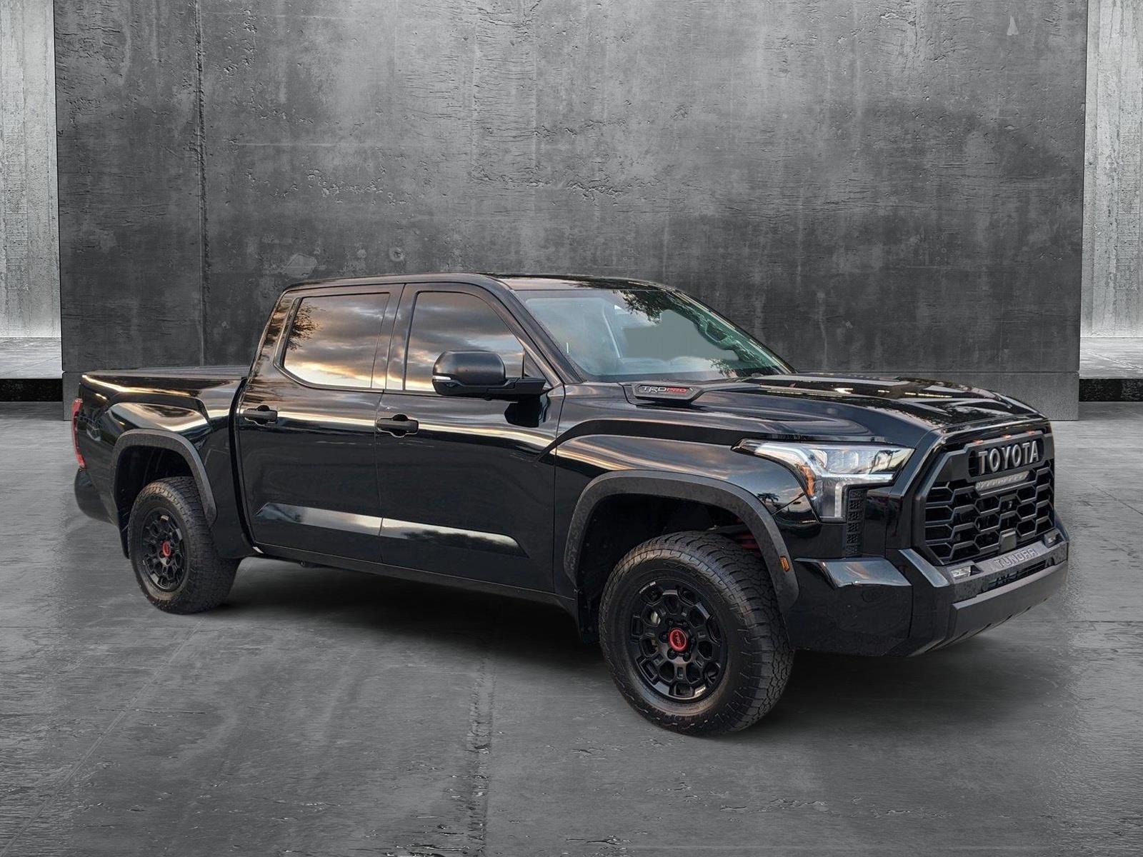 2022 Toyota Tundra 4WD Vehicle Photo in PEMBROKE PINES, FL 33024-6534