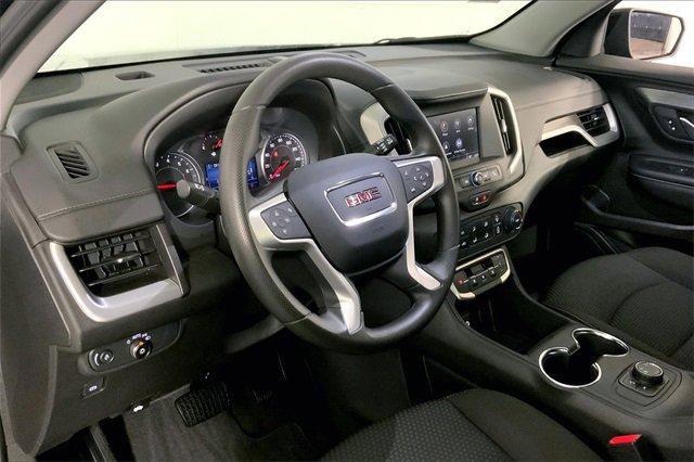 2024 GMC Terrain Vehicle Photo in KANSAS CITY, MO 64114-4502