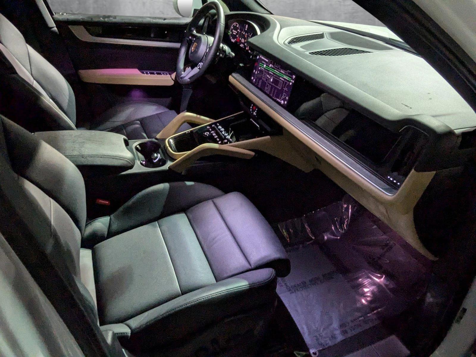 2024 Porsche Cayenne Vehicle Photo in Miami, FL 33169