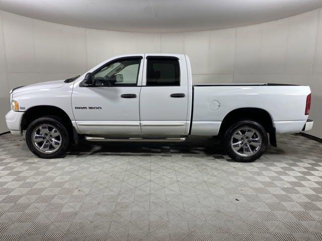 2005 Dodge Ram 1500 Vehicle Photo in MEDINA, OH 44256-9001