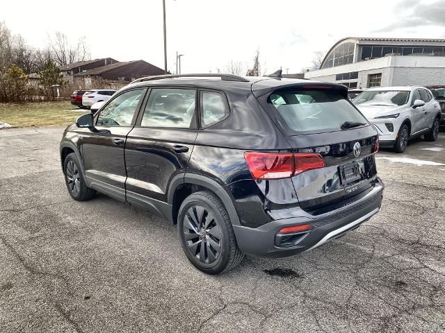 2022 Volkswagen Taos Vehicle Photo in WILLIAMSVILLE, NY 14221-2883