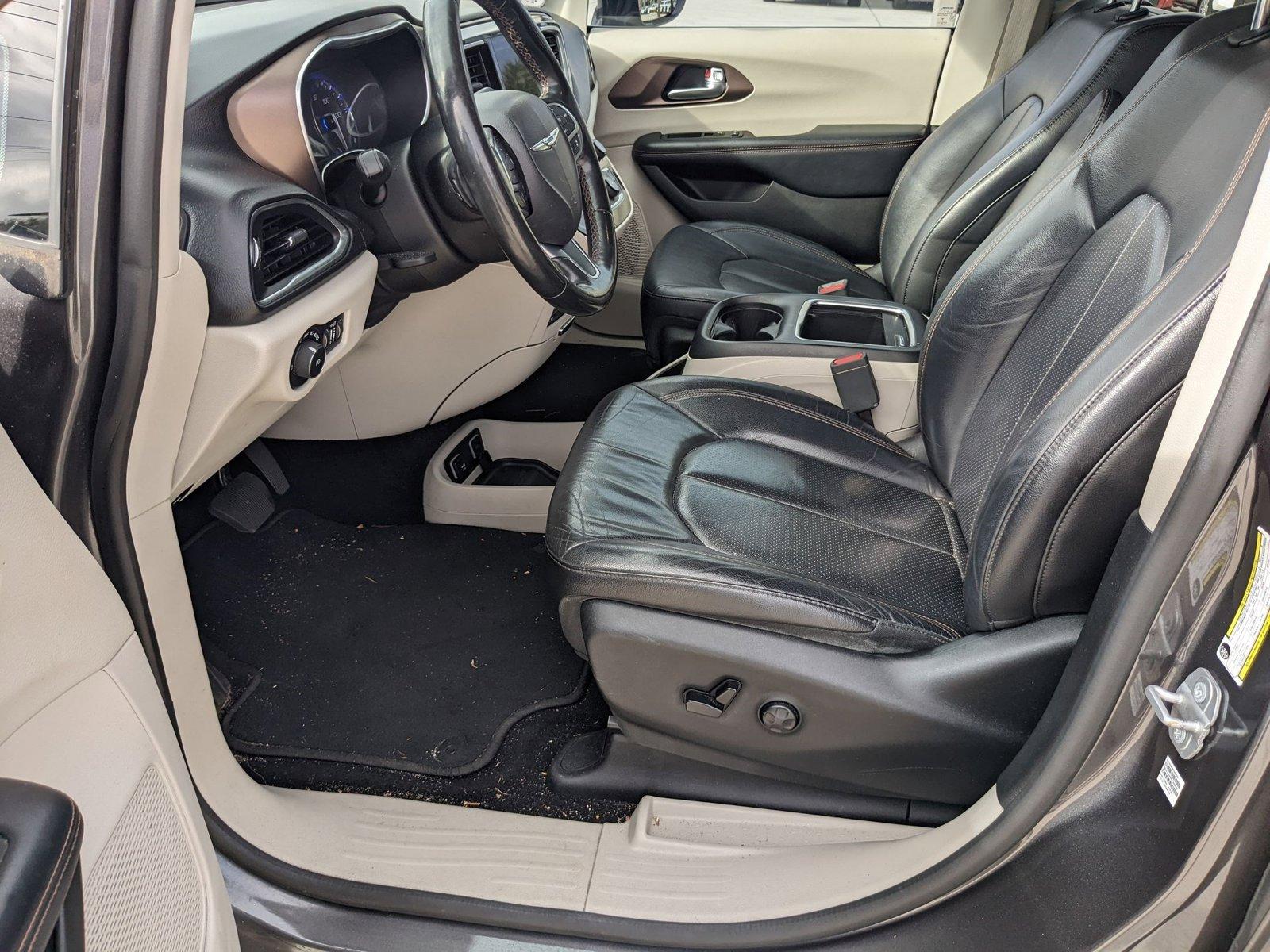 2019 Chrysler Pacifica Vehicle Photo in Davie, FL 33331