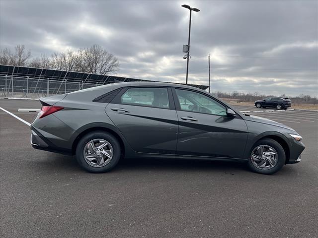 2025 Hyundai ELANTRA Vehicle Photo in Shiloh, IL 62269