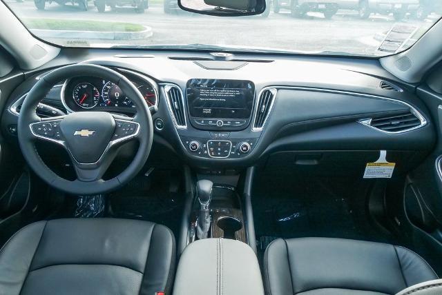 2025 Chevrolet Malibu Vehicle Photo in VENTURA, CA 93003-8585