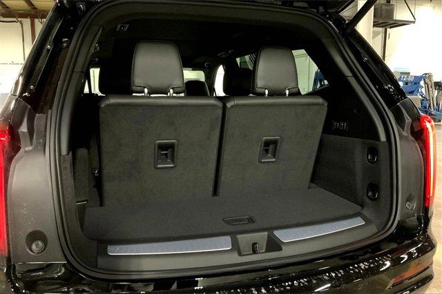 2025 Cadillac XT6 Vehicle Photo in KANSAS CITY, MO 64114-4545