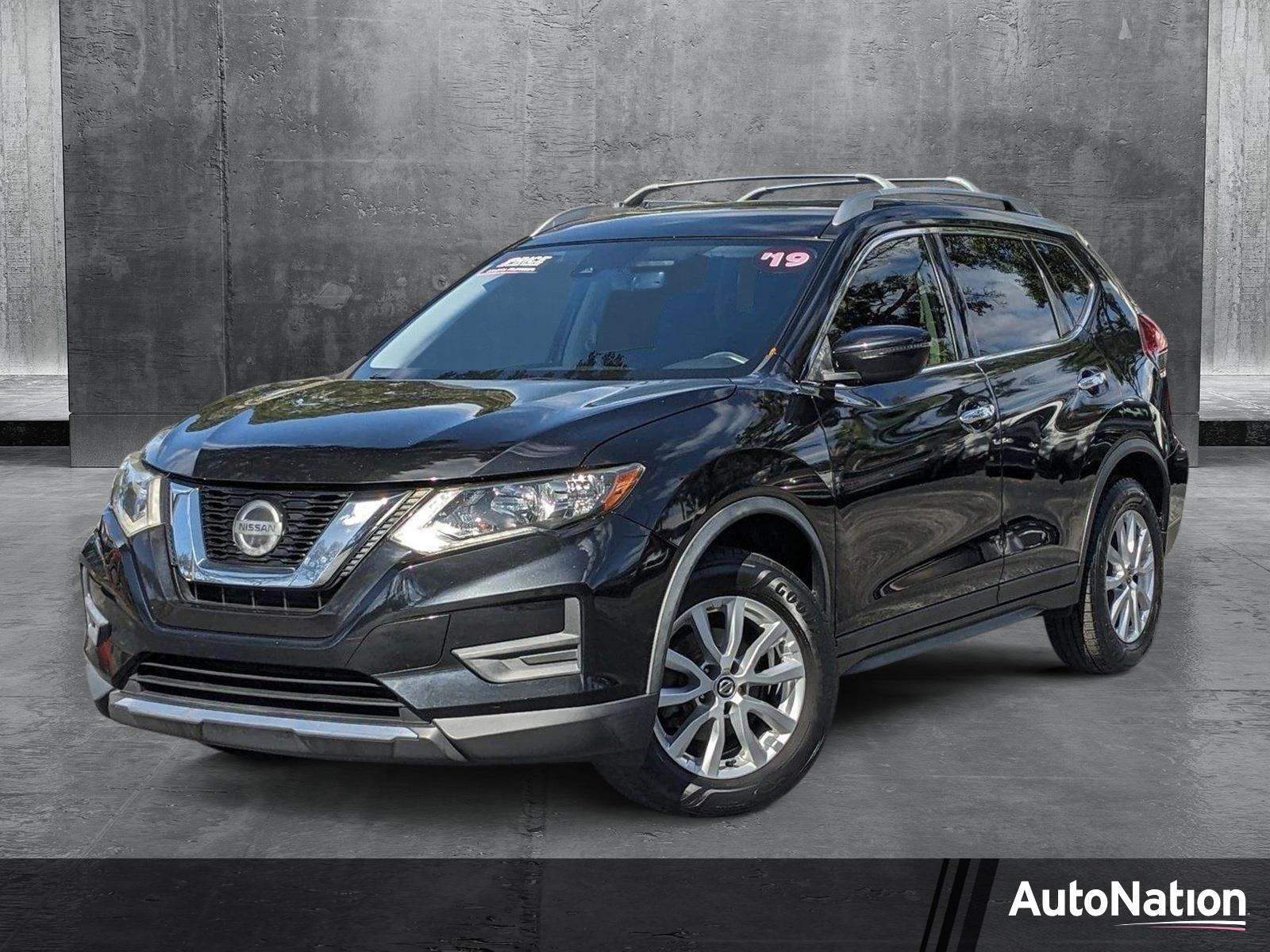 2019 Nissan Rogue Vehicle Photo in GREENACRES, FL 33463-3207