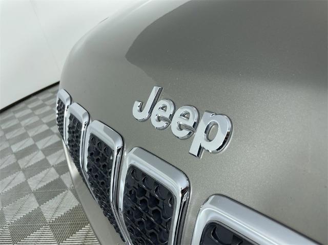 2021 Jeep Cherokee Vehicle Photo in GILBERT, AZ 85297-0402