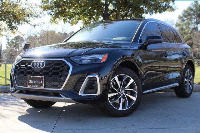 2022 Audi Q5 Vehicle Photo in HOUSTON, TX 77090