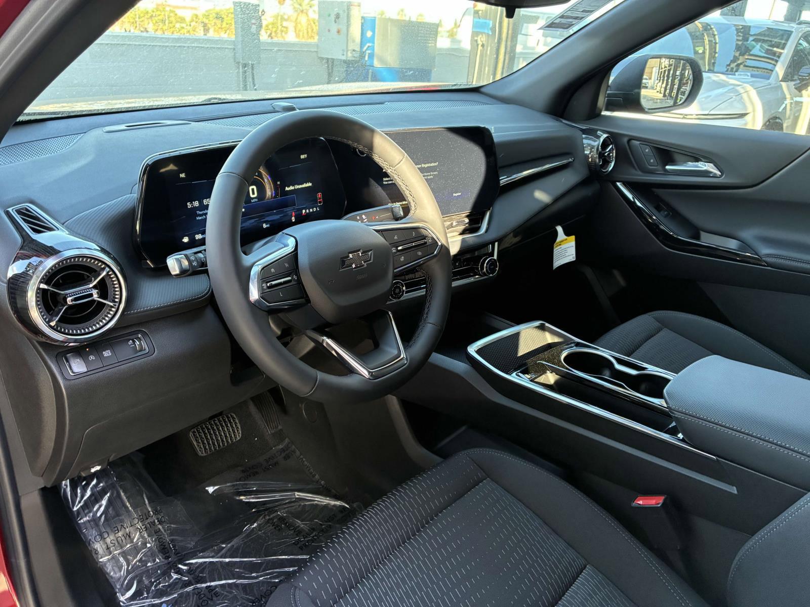 2025 Chevrolet Equinox Vehicle Photo in LOS ANGELES, CA 90007-3794