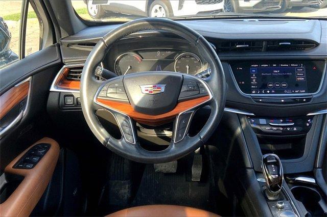 2021 Cadillac XT5 Vehicle Photo in TOPEKA, KS 66609-0000