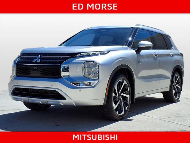 2025 Mitsubishi Outlander Plug-In Hybrid Vehicle Photo in Tampa, FL 33612