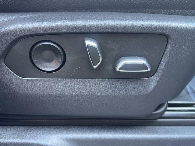 2023 GMC Sierra 1500 Vehicle Photo in LEOMINSTER, MA 01453-2952