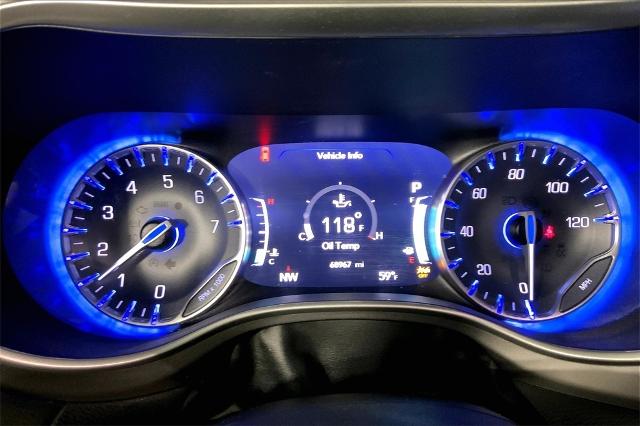 2023 Chrysler Pacifica Vehicle Photo in Kansas City, MO 64114