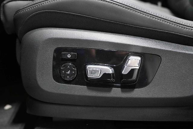 2025 BMW X7 xDrive40i Vehicle Photo in GRAPEVINE, TX 76051