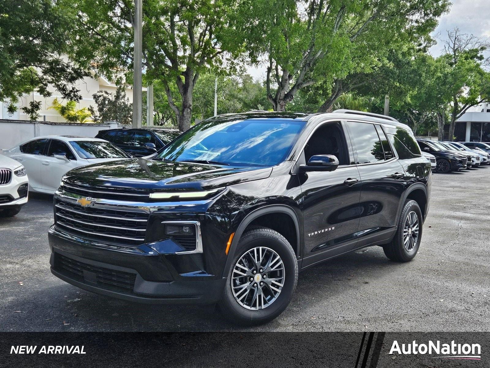 2025 Chevrolet Traverse Vehicle Photo in GREENACRES, FL 33463-3207