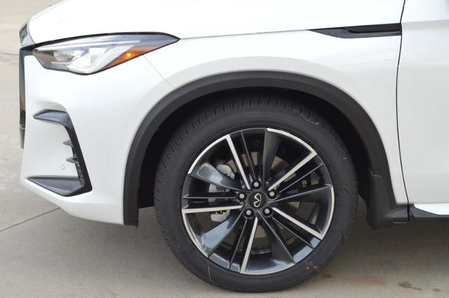 2025 INFINITI QX50 Vehicle Photo in Houston, TX 77090