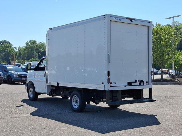 2025 Chevrolet Express Cutaway 3500 Vehicle Photo in DANBURY, CT 06810-5034