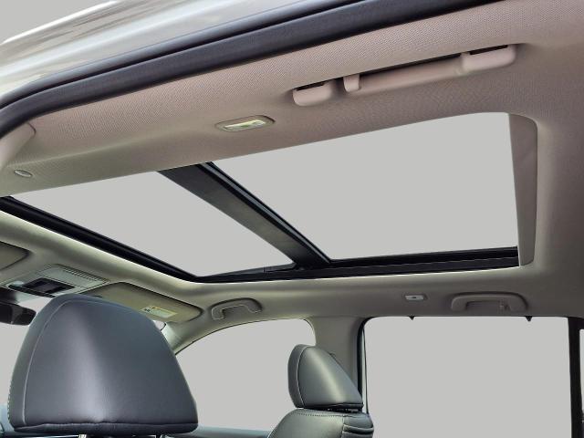 2025 Honda Pilot Vehicle Photo in Oshkosh, WI 54904