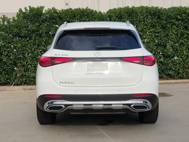 2025 Mercedes-Benz GLC Vehicle Photo in HOUSTON, TX 77079