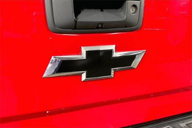 2017 Chevrolet Silverado 1500 Vehicle Photo in KANSAS CITY, MO 64114-4502