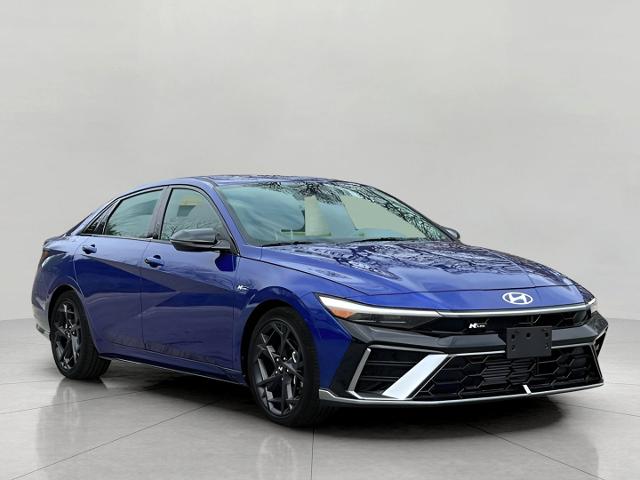 2025 Hyundai ELANTRA Vehicle Photo in Green Bay, WI 54304