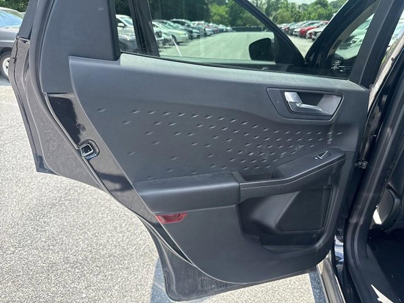 2020 Ford Escape Vehicle Photo in Harrisburg, PA 17111