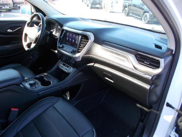 2023 GMC Acadia Vehicle Photo in LOWELL, MA 01852-4336