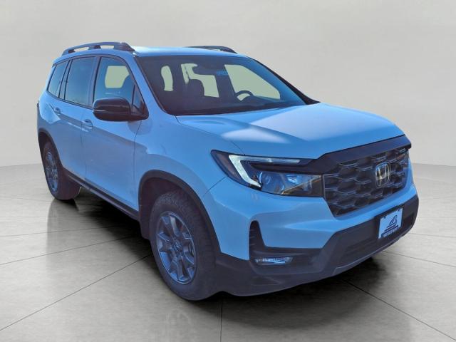 2025 Honda Passport Vehicle Photo in Oshkosh, WI 54904