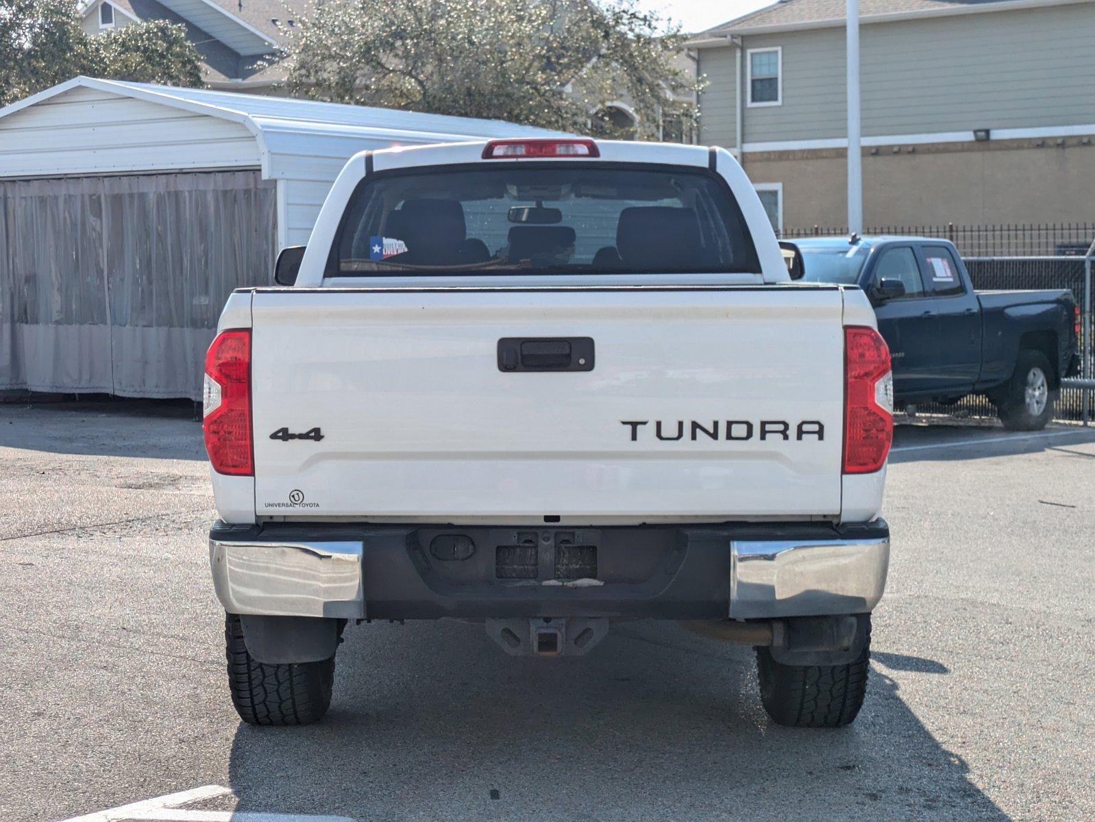 2017 Toyota Tundra 4WD Vehicle Photo in Corpus Christi, TX 78415