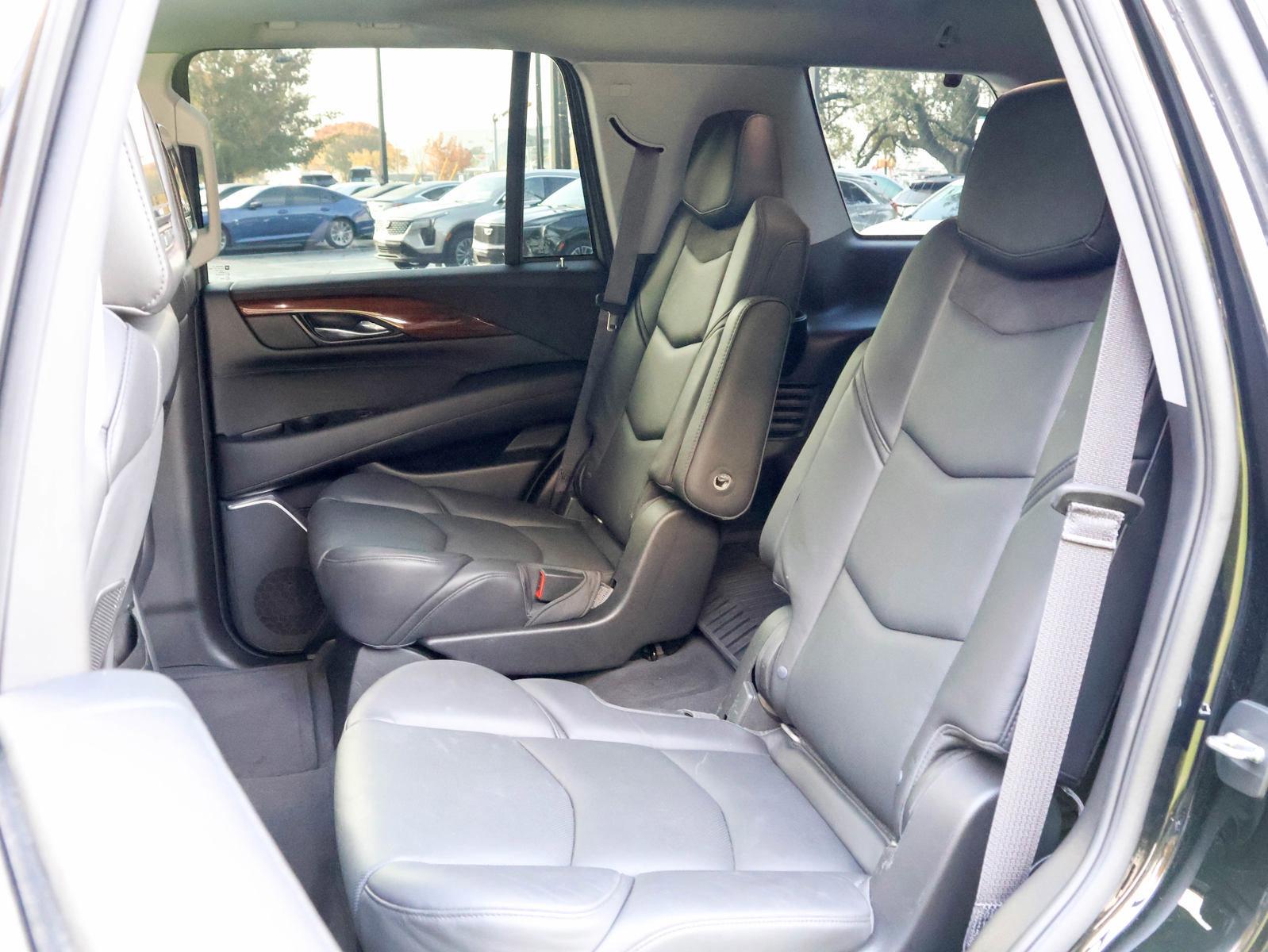 2015 Cadillac Escalade Vehicle Photo in DALLAS, TX 75209-3095