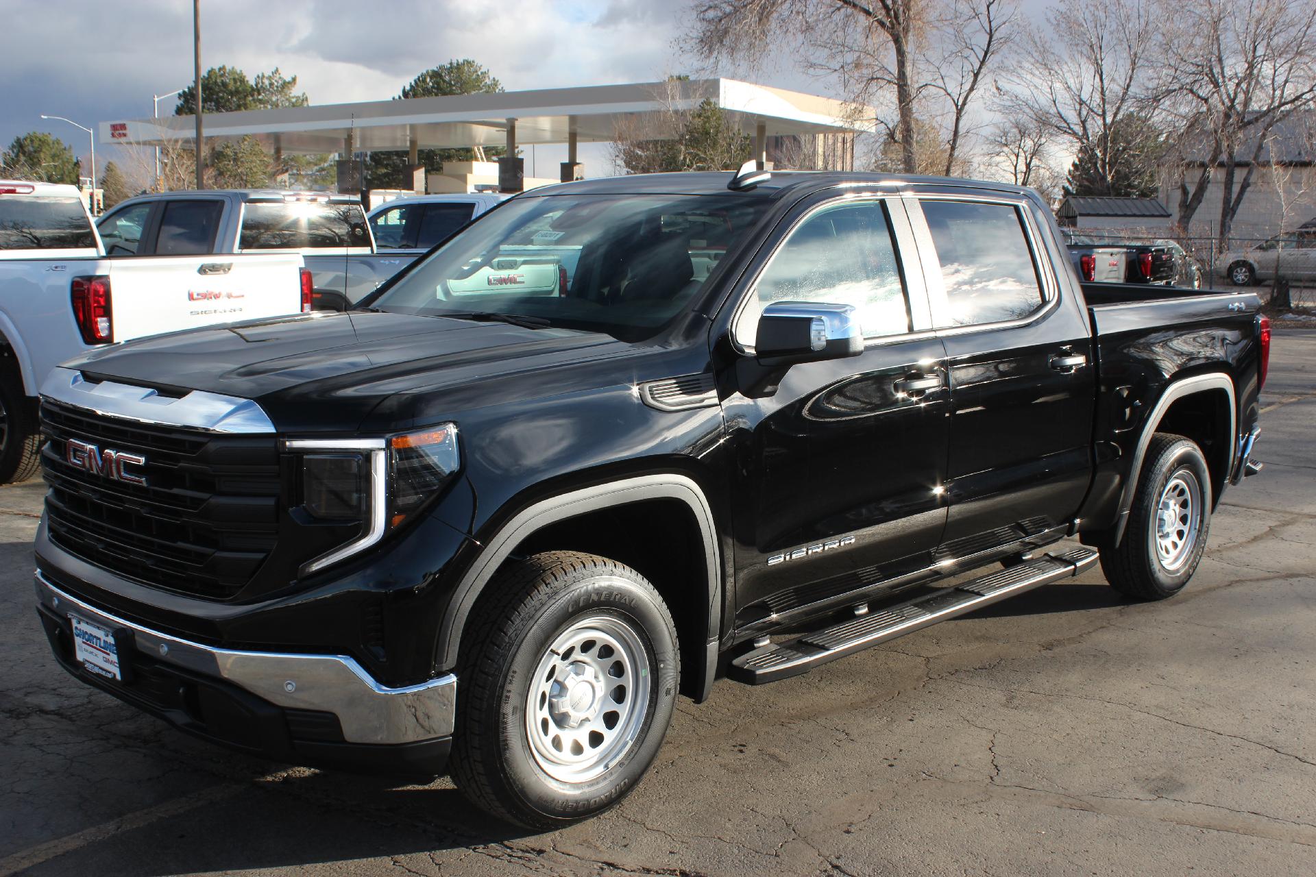 2025 GMC Sierra 1500 Vehicle Photo in AURORA, CO 80012-4011