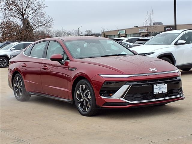 2025 Hyundai SONATA Vehicle Photo in Peoria, IL 61615