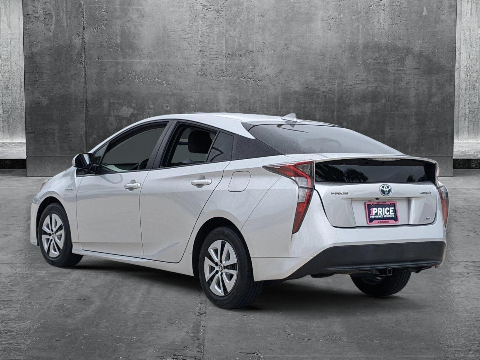 2018 Toyota Prius Vehicle Photo in Davie, FL 33331