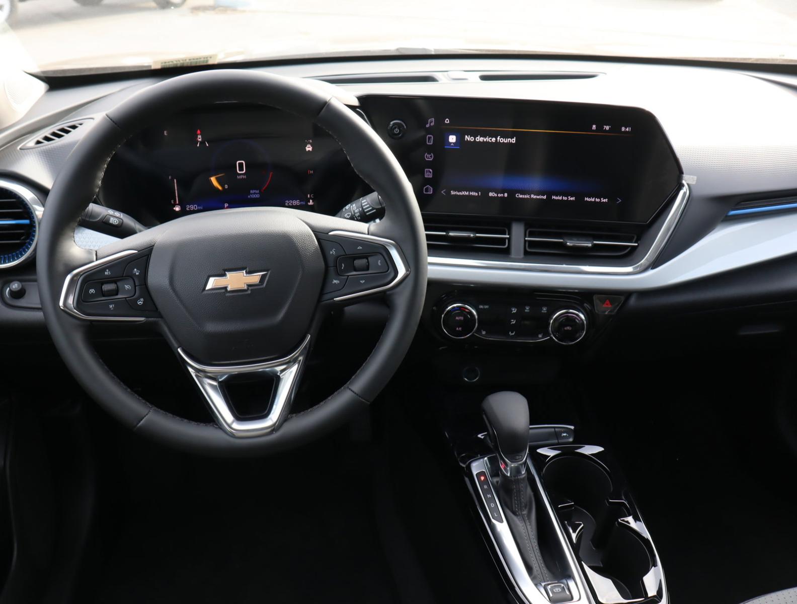 2025 Chevrolet Trax Vehicle Photo in LOS ANGELES, CA 90007-3794