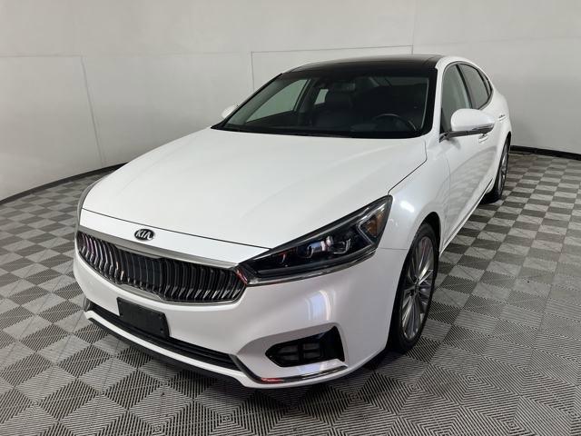 2019 Kia Cadenza Vehicle Photo in MEDINA, OH 44256-9001