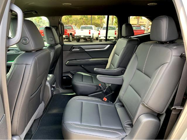 2025 GMC Acadia Vehicle Photo in BEAUFORT, SC 29906-4218