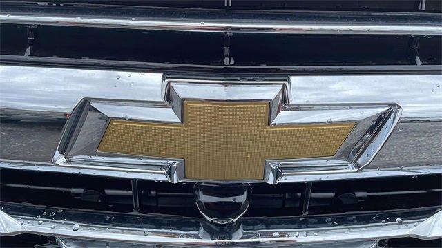 2025 Chevrolet Suburban Vehicle Photo in THOMPSONTOWN, PA 17094-9014
